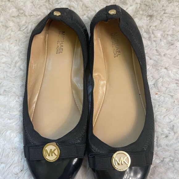 Michael Kors Black leather slip on flats with black ribbon & logo accent SZ 6.5M - Picture 7 of 7
